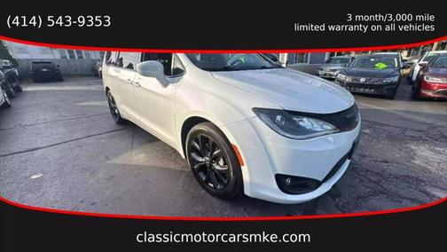 2020 Chrysler Pacifica Touring