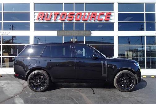 2025 Land Rover Range Rover P400 SE 7 Seat