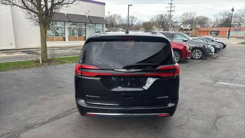 2022 Chrysler Pacifica Limited