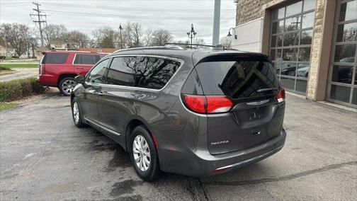 2018 Chrysler Pacifica Touring-L