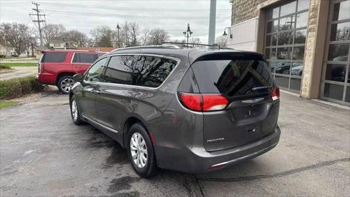 2018 Chrysler Pacifica Touring-L