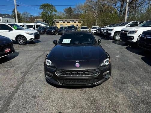 2018 FIAT 124 Spider Base