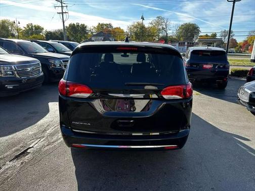 2018 Chrysler Pacifica Touring Plus