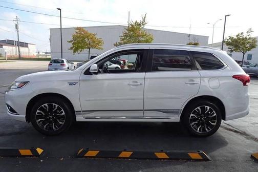 2018 Mitsubishi Outlander PHEV SEL