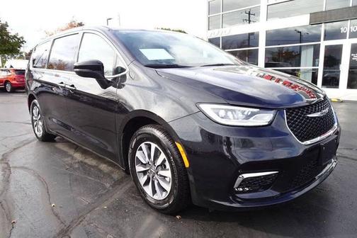 2023 Chrysler Pacifica Hybrid Touring L