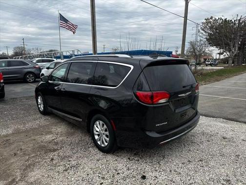 2018 Chrysler Pacifica Touring-L