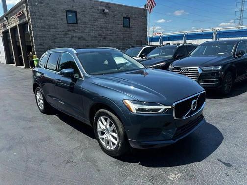 2019 Volvo XC60 T5 Momentum
