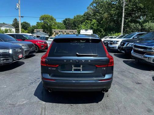 2019 Volvo XC60 T5 Momentum