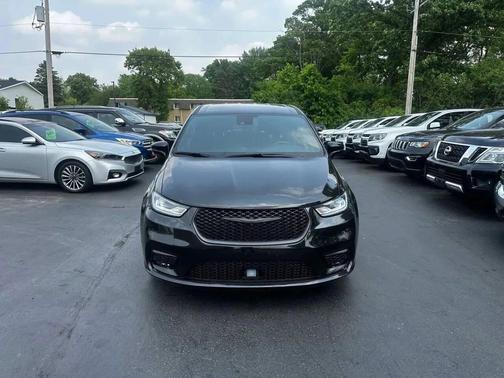 2022 Chrysler Pacifica Hybrid Touring L