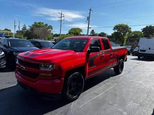 2017 Chevrolet Silverado 1500 Custom