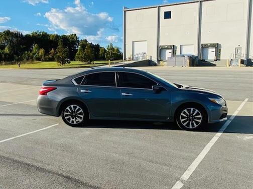 2017 Nissan Altima 2.5 SV