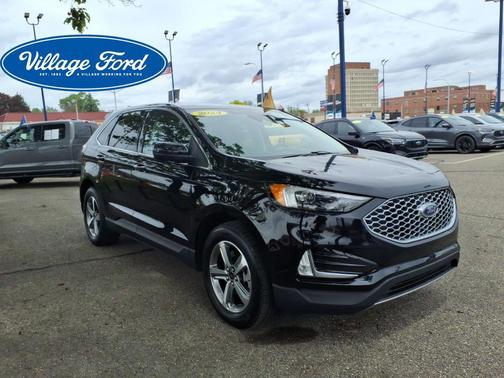 Agate Black Metallic 2024 Ford Edge SEL