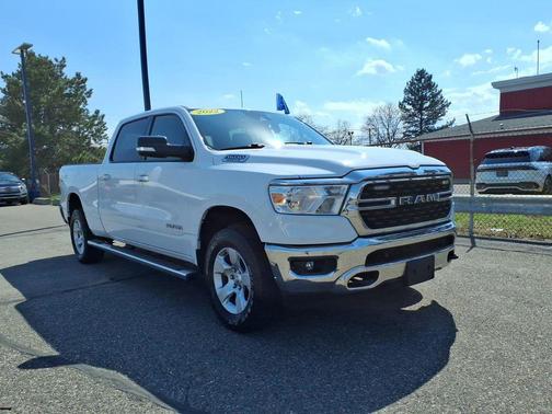Bright White Clearcoat 2022 RAM 1500 Big Horn/Lone Star