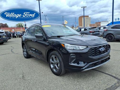 Agate Black Metallic 2024 Ford Escape ST-Line