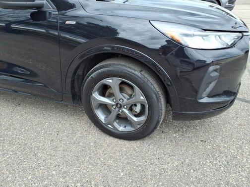 Agate Black Metallic 2024 Ford Escape ST-Line