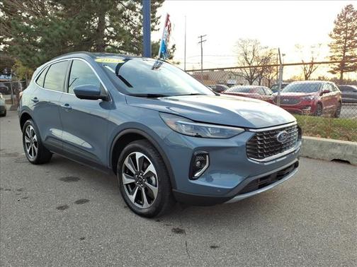 2023 Ford Escape Platinum