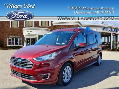 2020 Ford Transit Connect Titanium w/Rear Liftgate