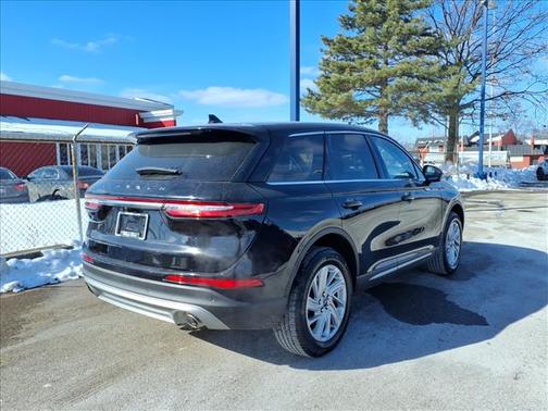 2023 Lincoln Corsair Standard