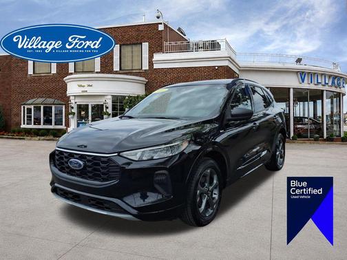 Agate Black Metallic 2023 Ford Escape ST-Line