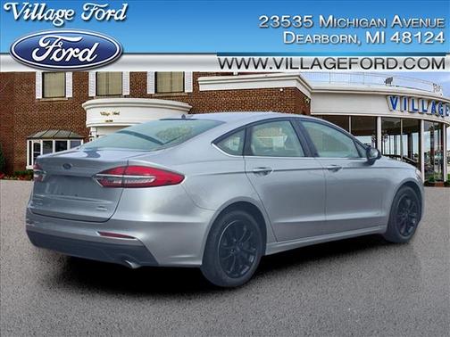 2020 Ford Fusion SE