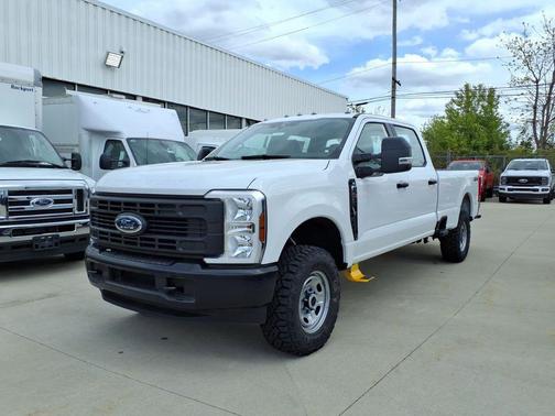 Oxford White 2026 Ford F-250 XL Truck