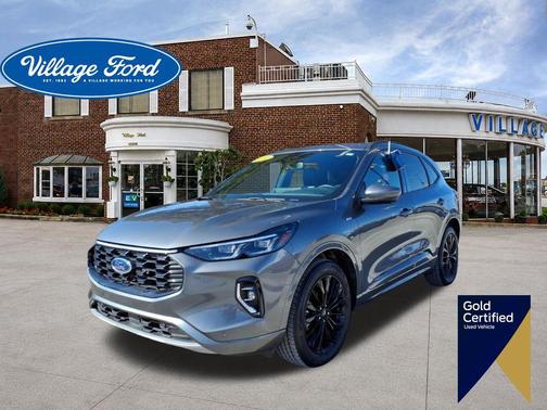 Carbonized Gray Metallic 2023 Ford Escape ST-Line Elite