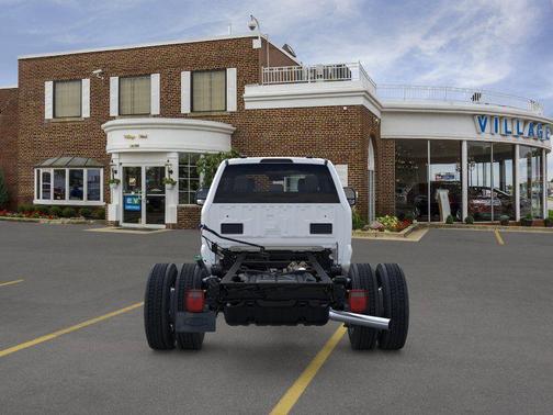 Oxford White 2026 Ford F-450 XL