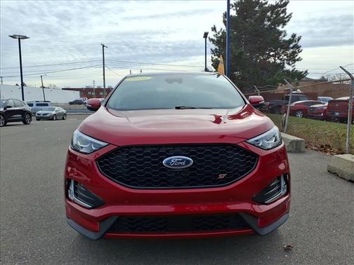 2022 Ford Edge ST