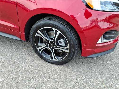 2022 Ford Edge ST