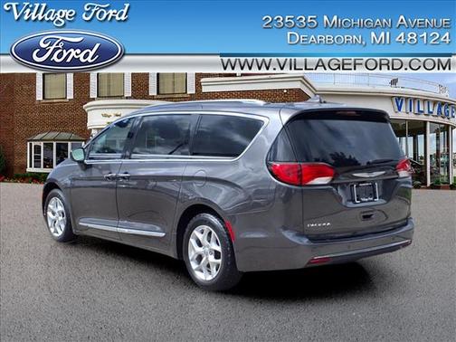 2018 Chrysler Pacifica Touring-L Plus