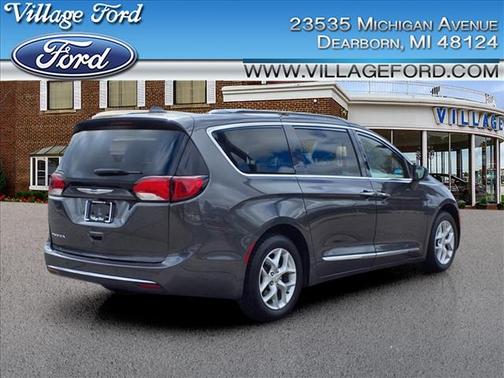 2018 Chrysler Pacifica Touring-L Plus