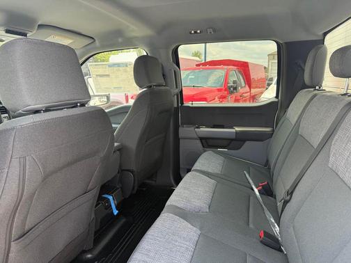 Oxford White 2025 Ford F-450 XL