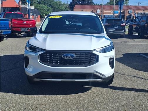 2023 Ford Escape SE