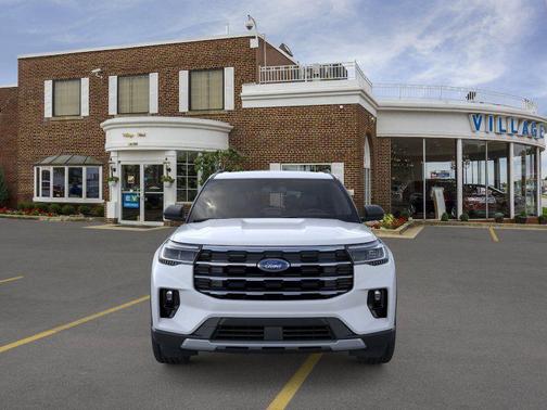 Space White Metallic 2026 Ford Explorer Active