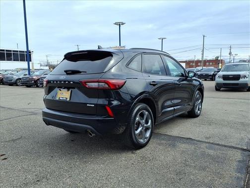 Agate Black Metallic 2024 Ford Escape ST-Line