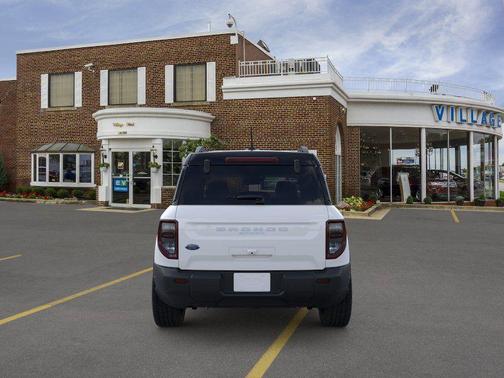 Oxford White 2026 Ford Bronco Sport Outer Banks