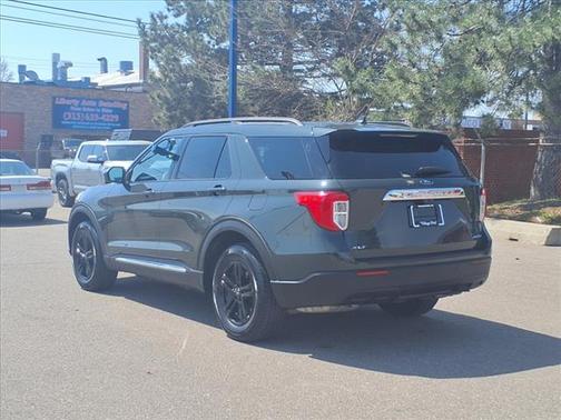 2023 Ford Explorer XLT