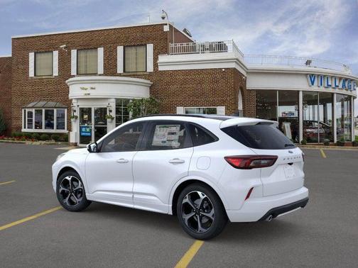 2025 Ford Escape ST-Line Elite