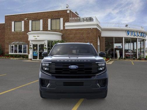 2025 Ford Expedition Max Active 4x4
