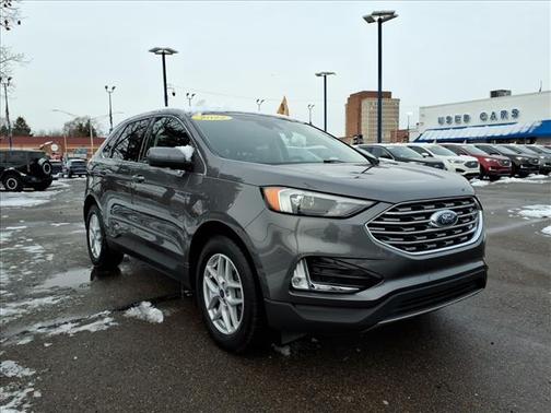 2022 Ford Edge SEL