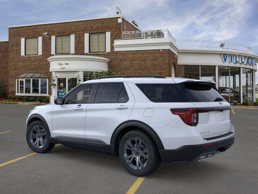 Space White Metallic 2026 Ford Explorer Active