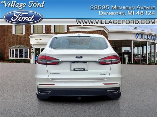 2020 Ford Fusion SE