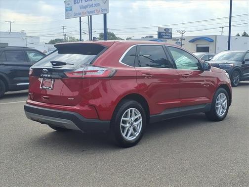 2022 Ford Edge SEL