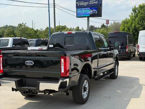 2025 Ford F-350 XLT