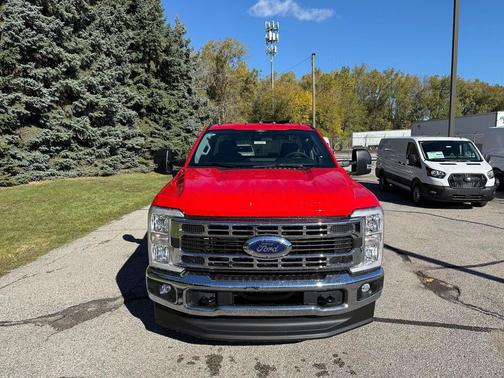 2026 Ford F-350 XLT
