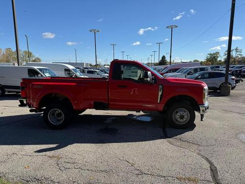 2026 Ford F-350 XLT
