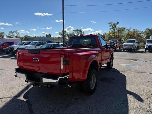 2026 Ford F-350 XLT