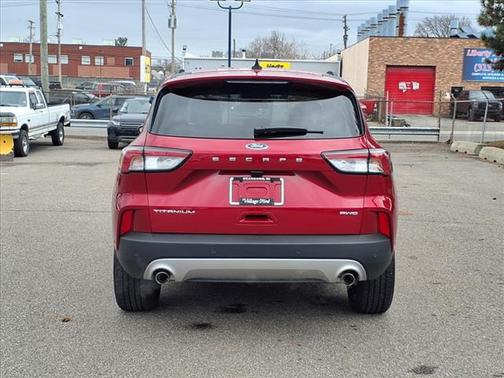 2022 Ford Escape Titanium