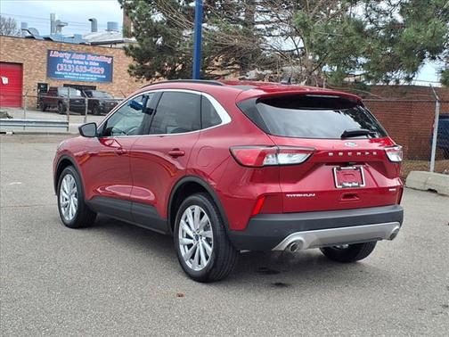 2022 Ford Escape Titanium