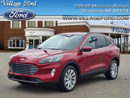2022 Ford Escape Titanium